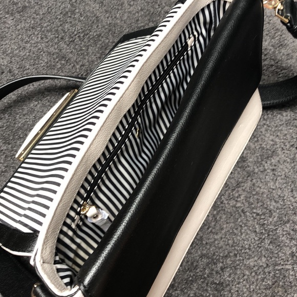 Cream and black Kate Spade shoulder bag - Picture 6 of 8